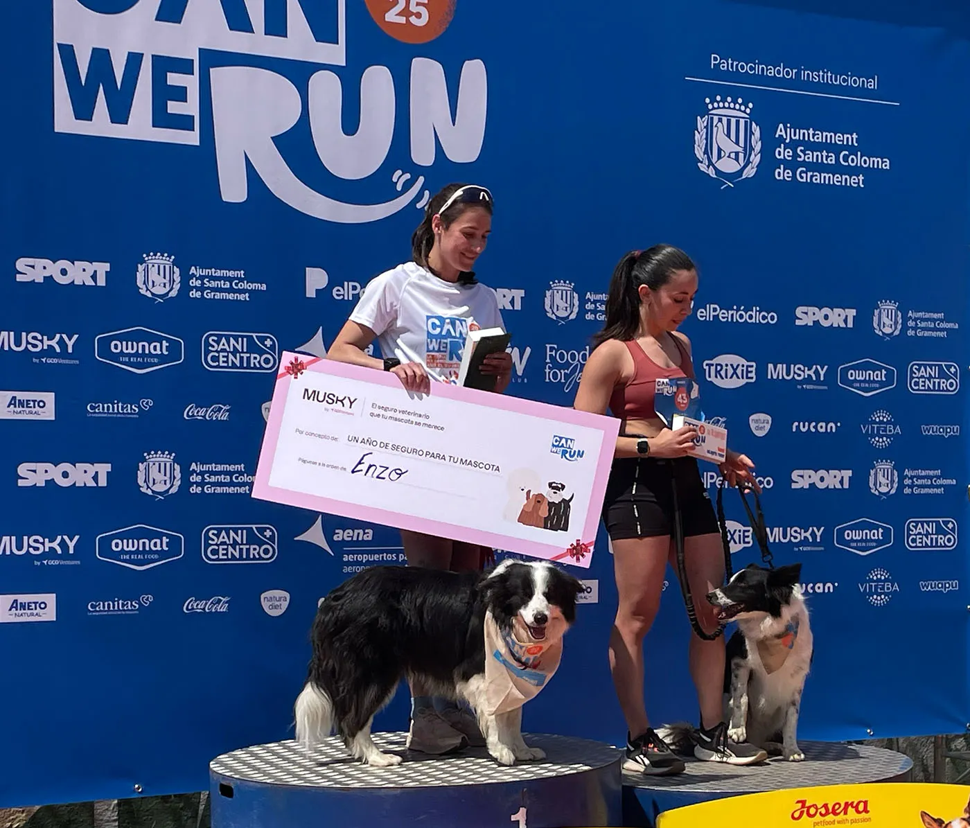 Trufa y Enzo ganan un año de seguro veterinario en la Can We Run 2025
